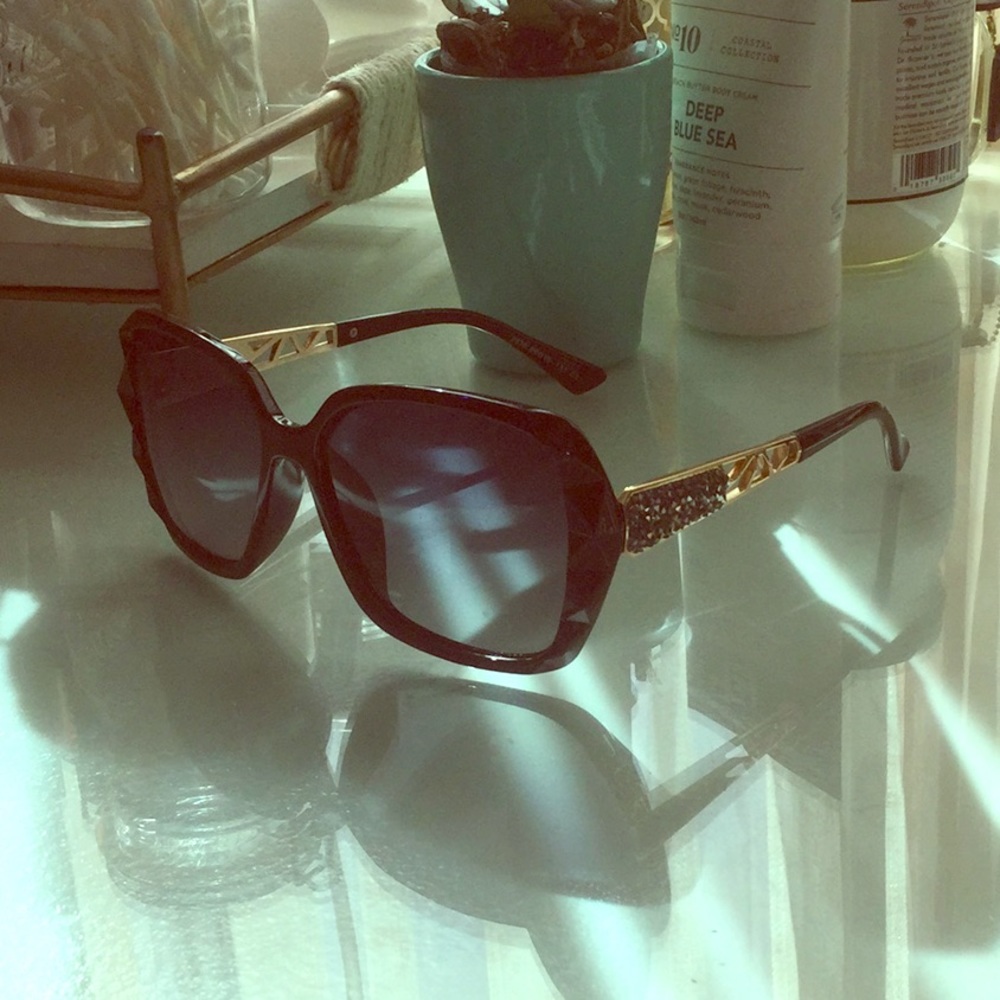 Square Black Sunglasses